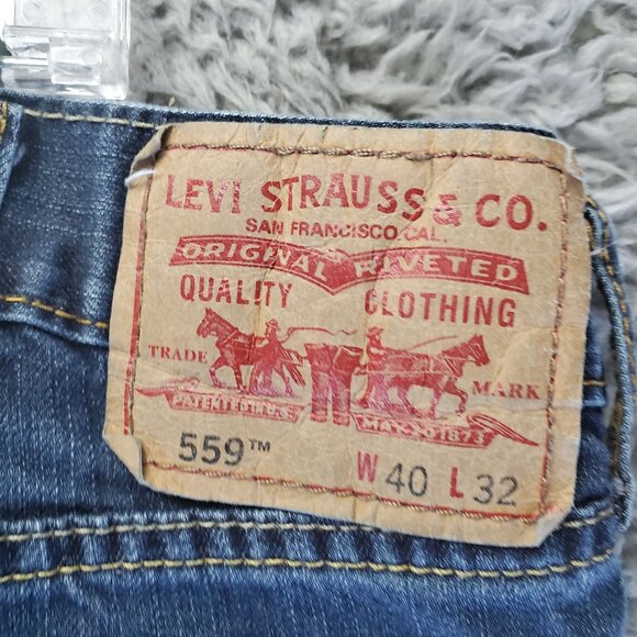 Levis Jeans Mens 40x32 Blue 559 Relaxed Straight Denim Classic - Picture 2 of 13